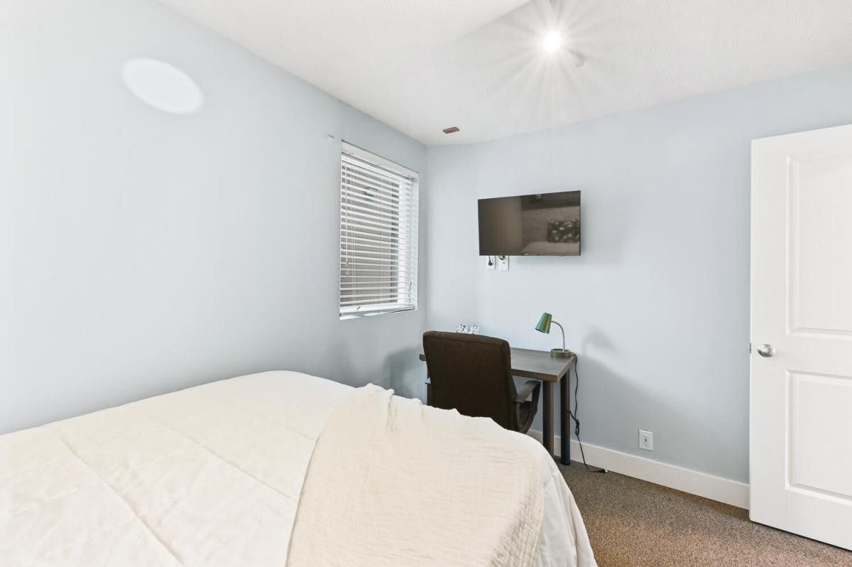 Apartment Bedroom