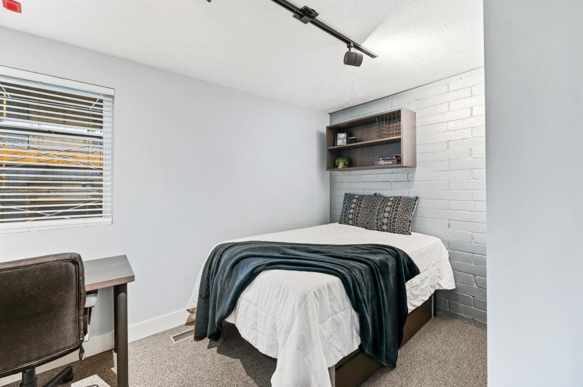 Apartment Bedroom