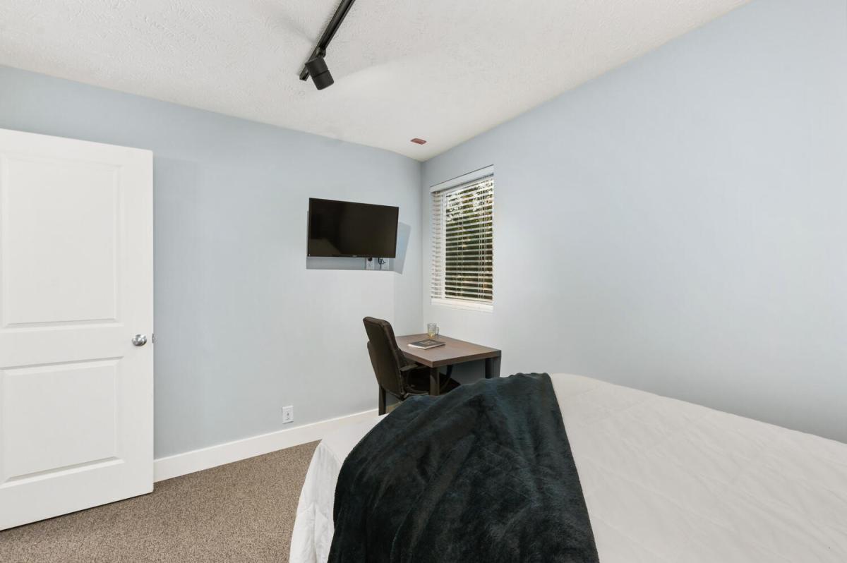 Apartment Bedroom