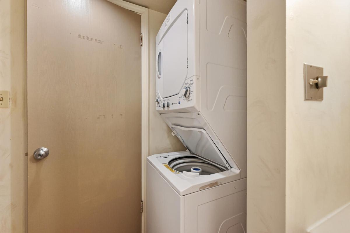Apartment Laundry