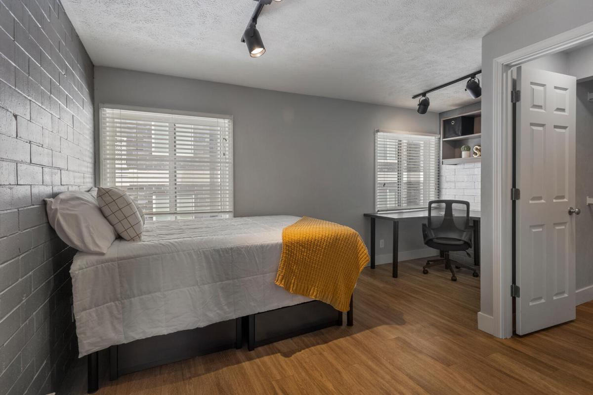 Bedroom Entryway