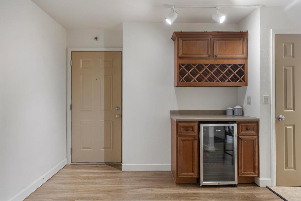 Entryway and Beverage Cooler